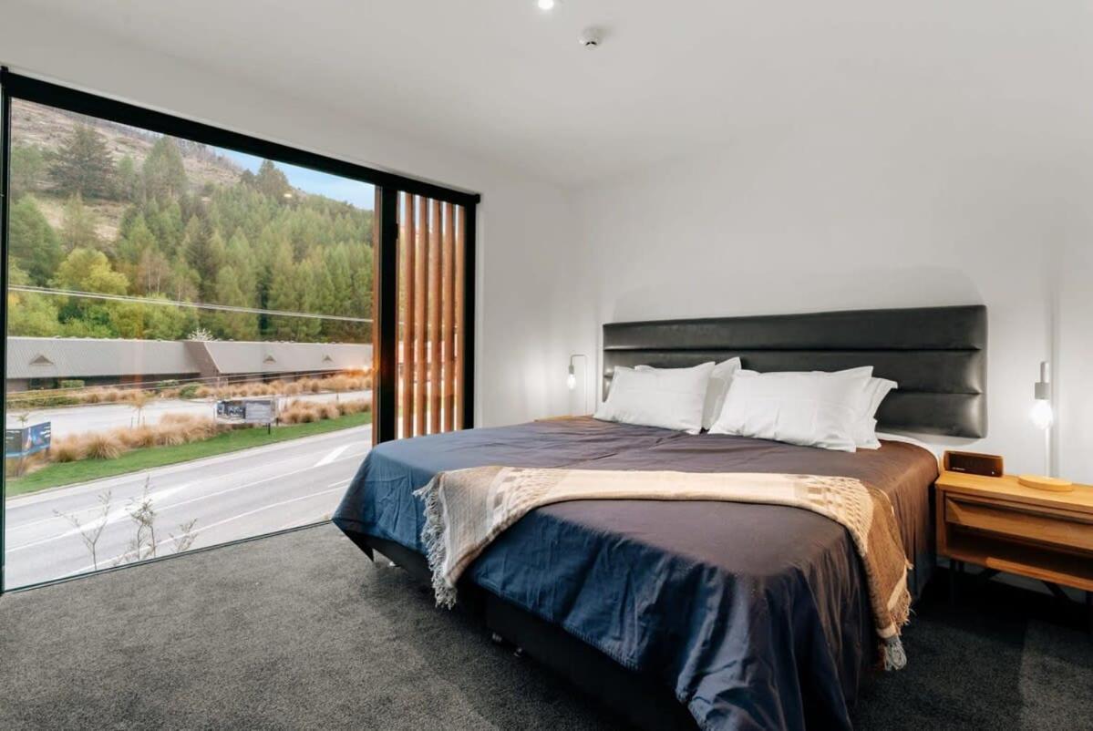 Coronet Base At La Residence Du Parc Queenstown Buitenkant foto