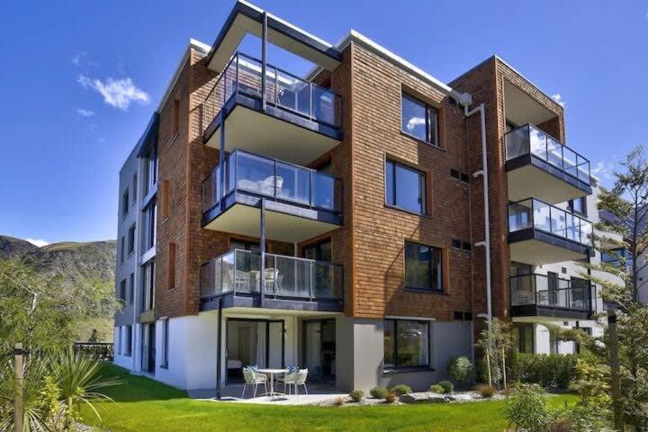 Coronet Base At La Residence Du Parc Queenstown Buitenkant foto